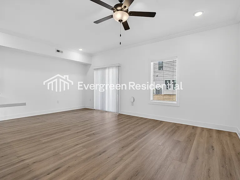 7044 NW 82nd St — Photo 24
