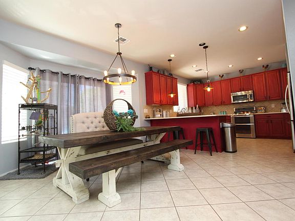 2nd image of 43239 W Lindgren Dr