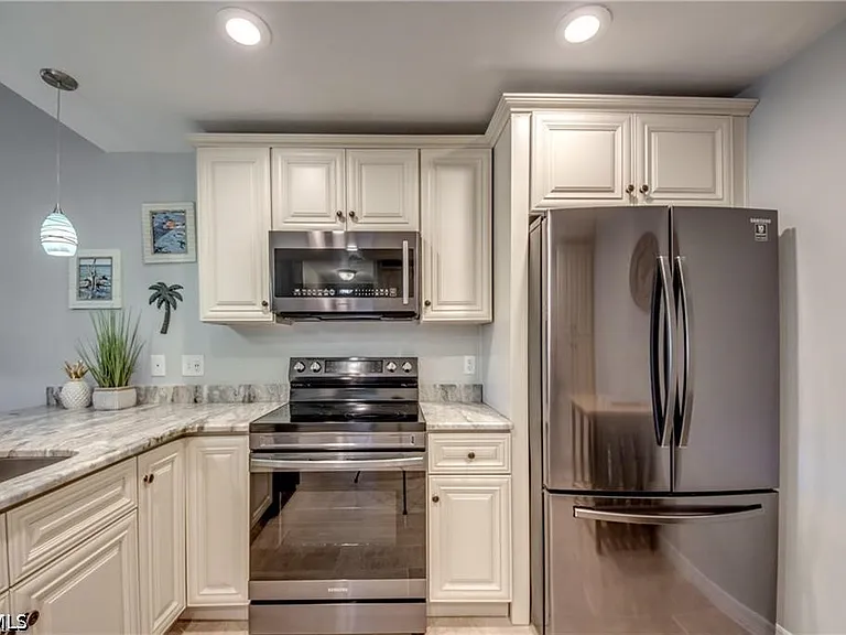 6337 Royal Woods Dr — Photo 6