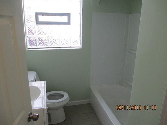 5th image of 11851 E Outer Dr
