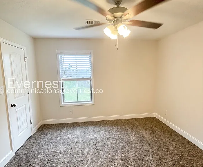 1000 Henry Place Blvd #204 — Photo 11