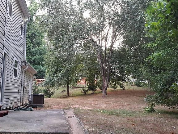 2nd image of 635 Fieldwood Ln