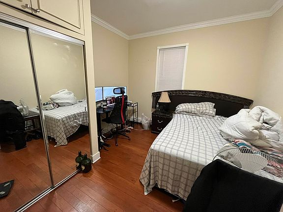 3rd image of 36-17 Starr Ave #1F