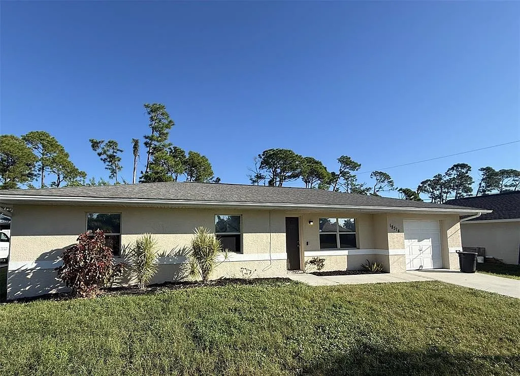 3 bed, 1.5 bath, 1050 sqft, $1,550 — Photo 1