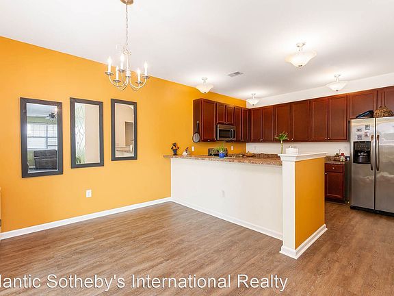 5th image of 2404 Leytonstone Dr