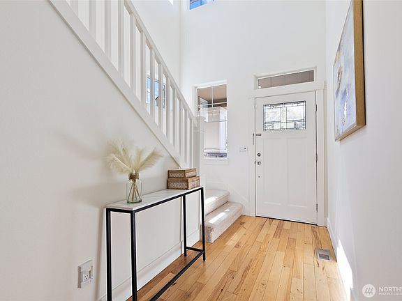 4th image of 23115 36th Drive SE