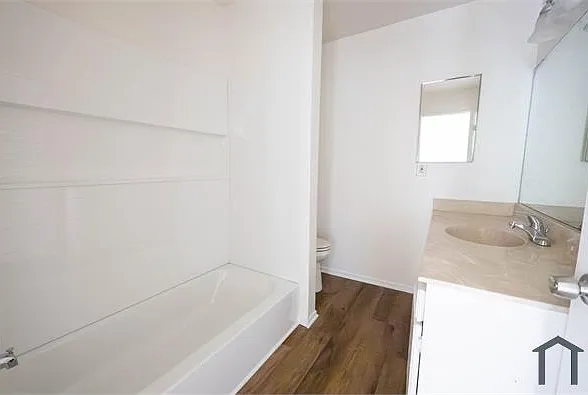 14110 Kornblum Ave — Photo 6