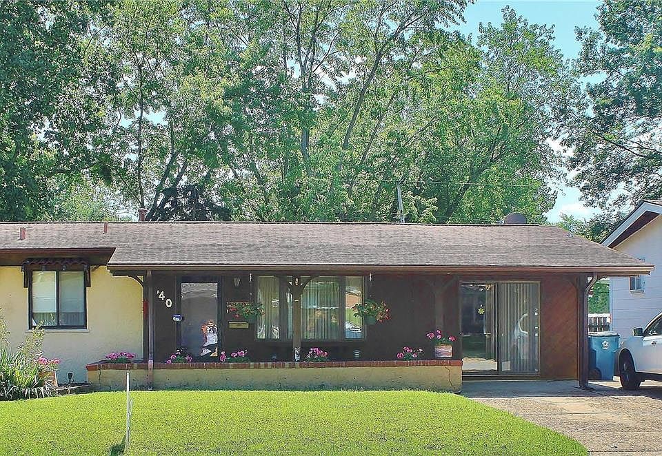 1st image of 840 Lynn Haven Ln