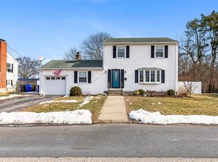 61 Milburn Rd, East Providence, RI 02914