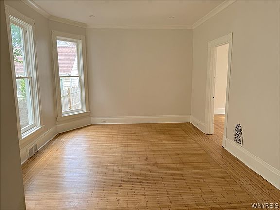 3rd image of 167 Christiana St