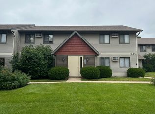 320 Shane Ct #7, Sun Prairie, WI 53590