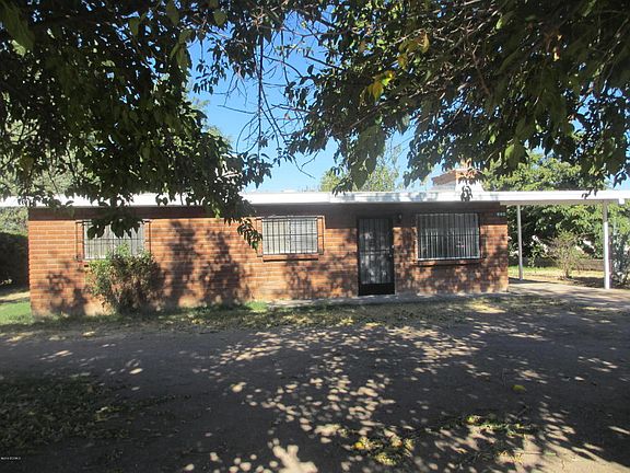 2nd image of 642 W Mesa Verde Dr