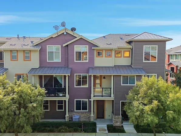 817 Tranquility Cir Unit 4, Livermore, CA 94551