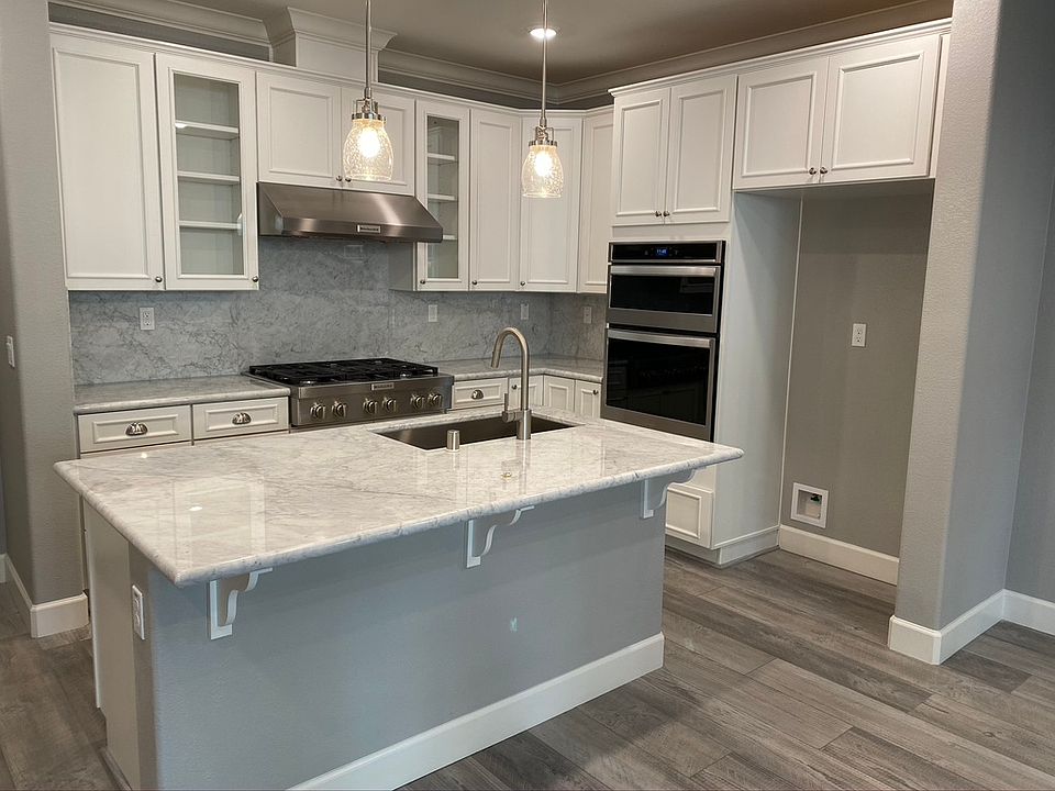 1st image of 104 Wallace Cir