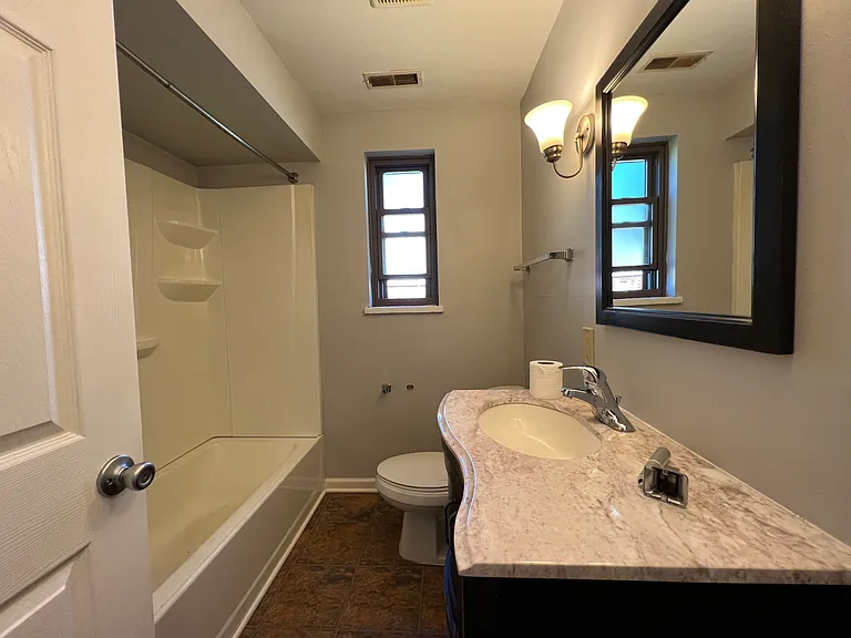 1608 Briedweng Ave — Photo 15