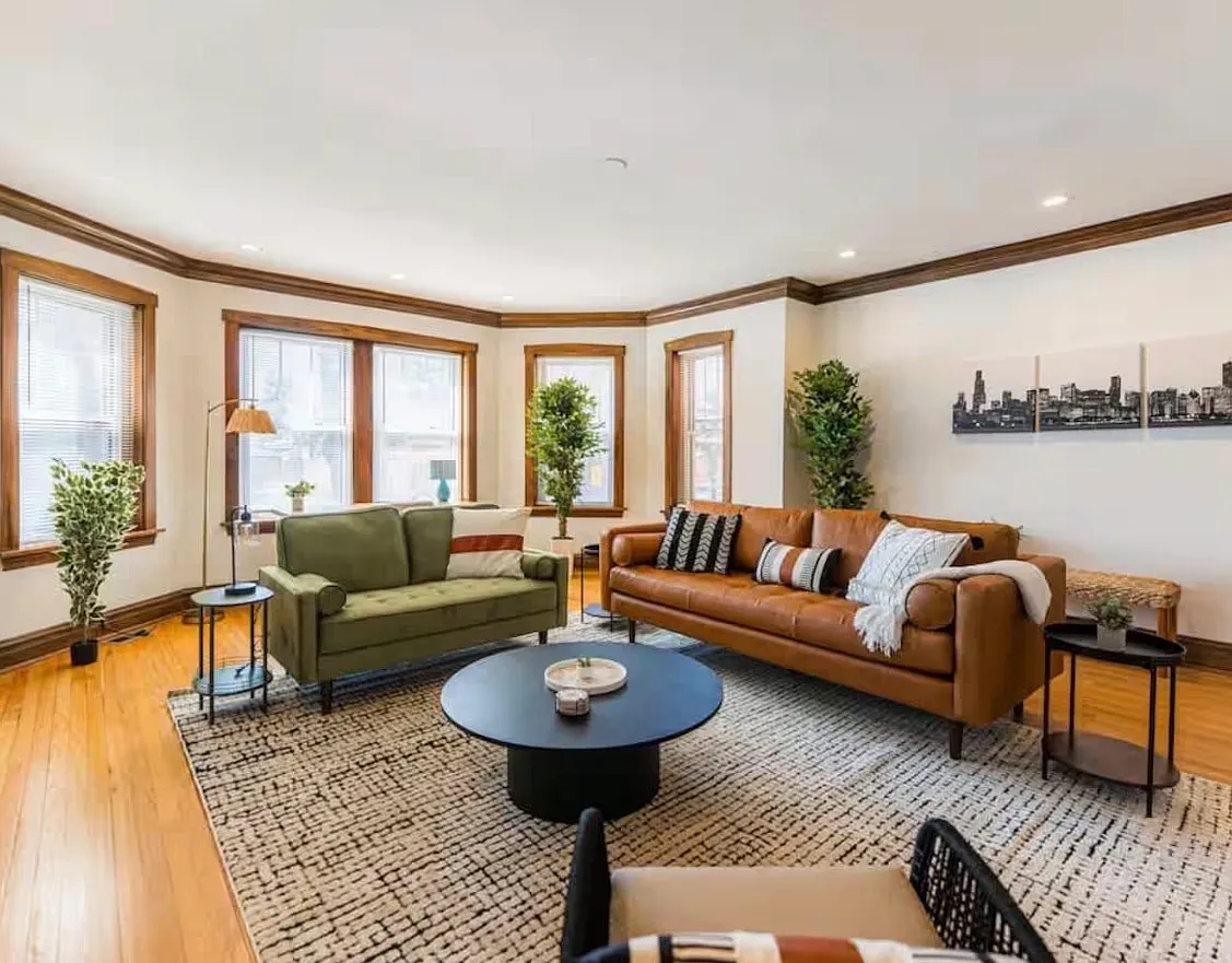 2 bed, $3,500 — Photo 2