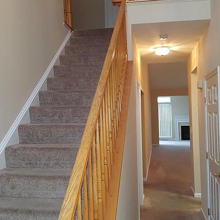 3rd image of 8 N Cummings Dr