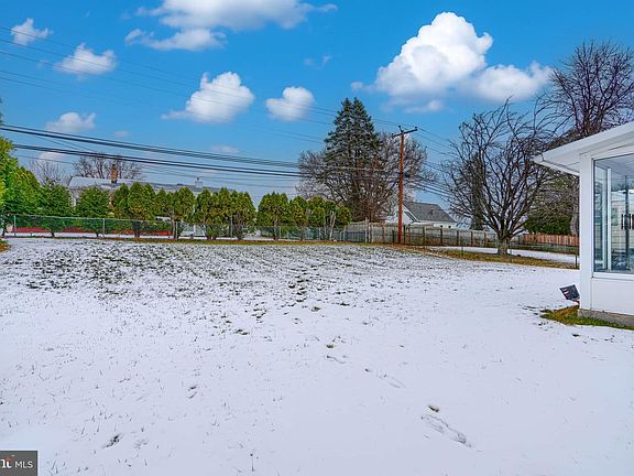 3rd image of 6112 Chesworth Rd