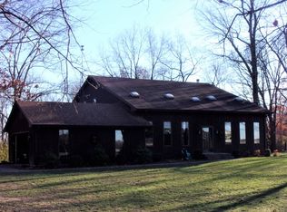 17559 Ridge Dr, Carlinville, IL 62626