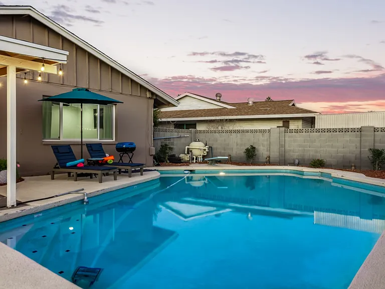 1645 E Manhatton Dr — Photo 35