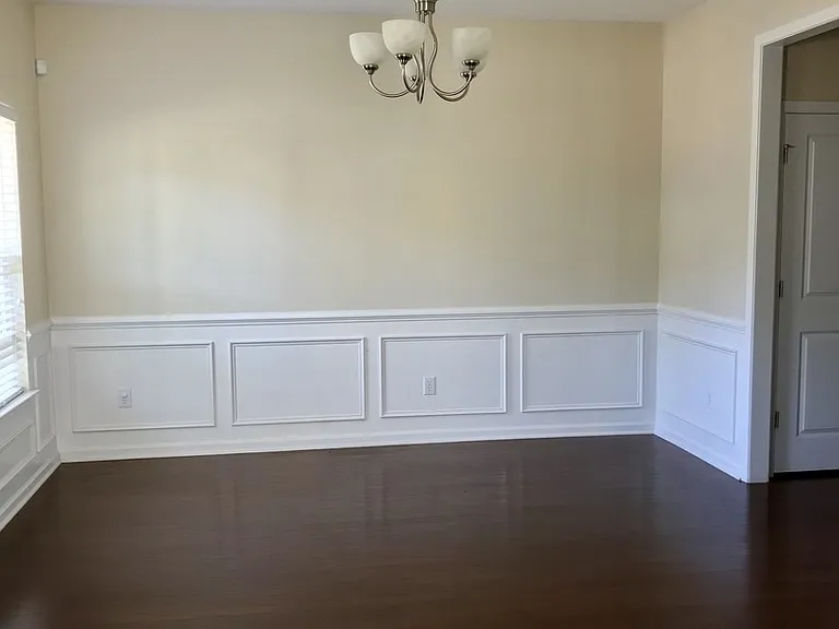 2041 Maybelles Ln — Photo 3