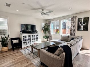 2318 Spitfire Way, Sacramento, CA