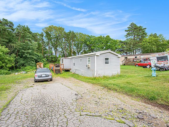 2nd image of 1586 Pinedale Dr