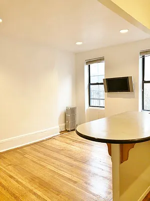 Rented by Best Apartments North Inc | media 30