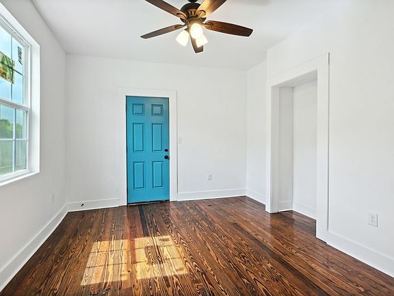 2nd image of 2827 Dryades St #1B