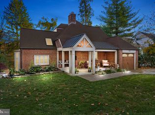 12 Chestnut Ln, Wayne, PA 19087