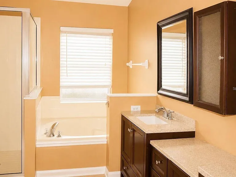 145 Thornbury Dr — Photo 13