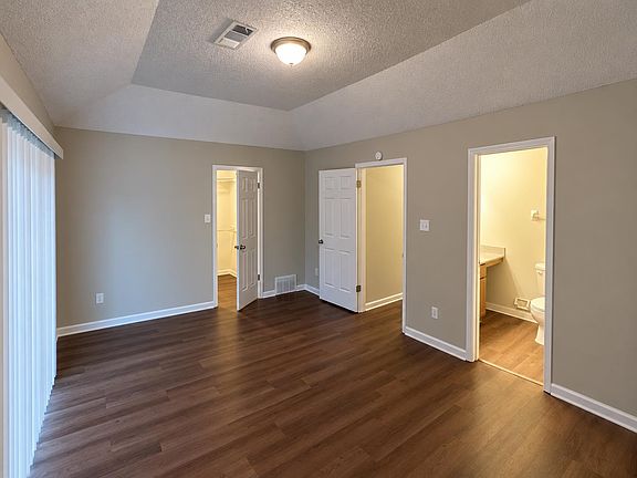 5th image of 4421 Forest Valley Dr