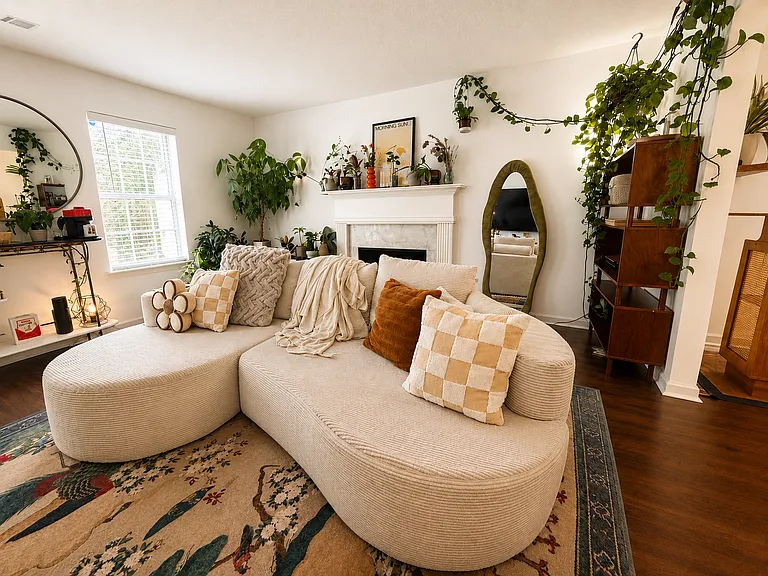 2386 Mills Bnd — Photo 4