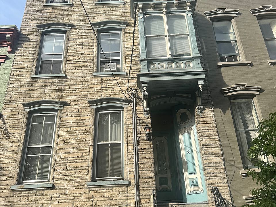 1st image of 324 Hudson Ave APT 3