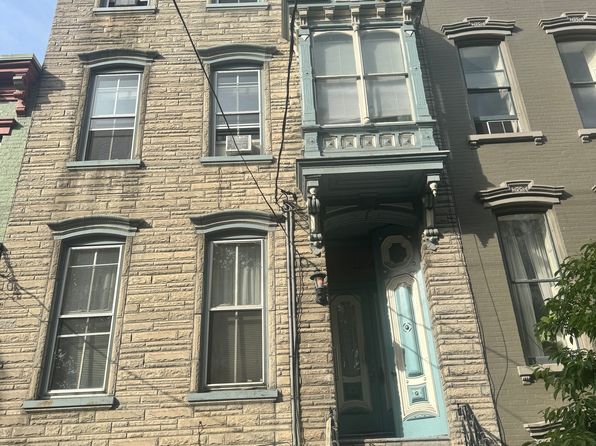 324 Hudson Ave APT 3
