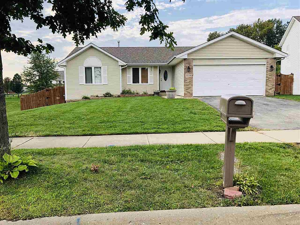 1st image of 3228 Citadel Dr