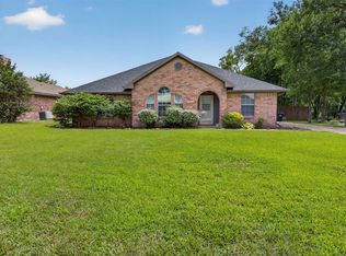 10520 Woodland Dr, Greenville, TX 75402