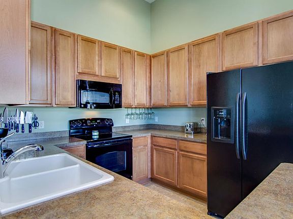 3rd image of 15382 Freedom Dr N