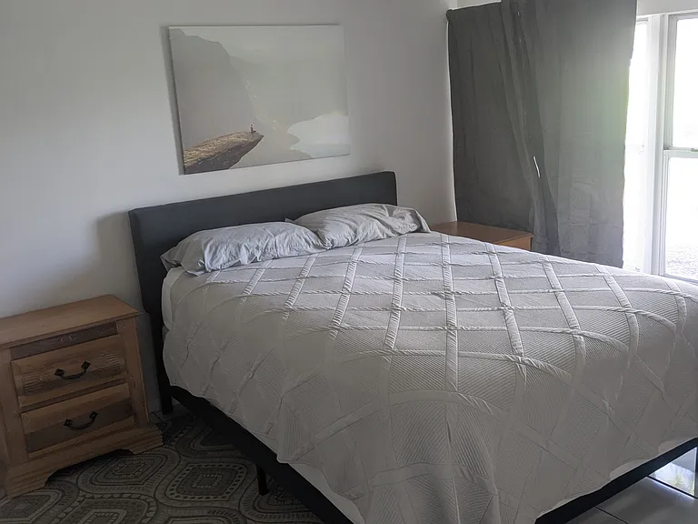 3003 Taunton Dr W — Photo 2