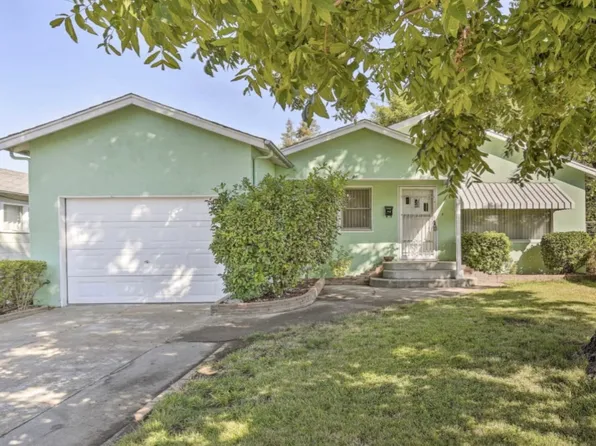 1884 Diamond St, Anderson, CA 96007