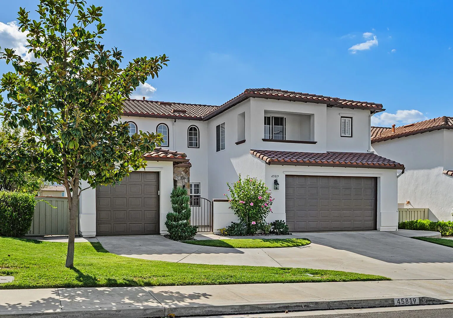 Rare 6 br/4ba home in Redhawk, Villa Avanti. 3 car garage 3,324 sqft, Golf Course Views, Dual Mas... — Photo 1