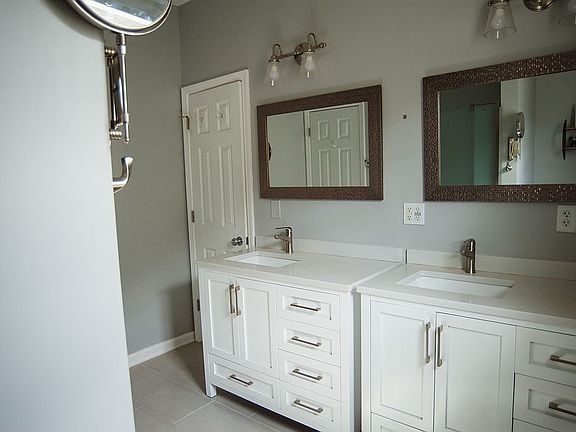 2nd image of 113 Montauk Dr