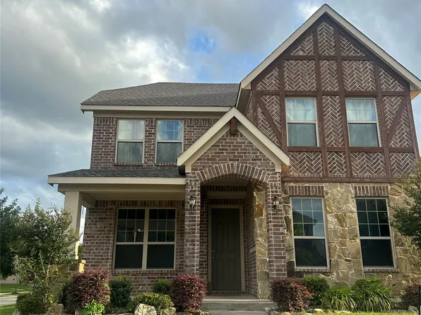 1044 Holly Anne Ln, Aubrey, TX 76227