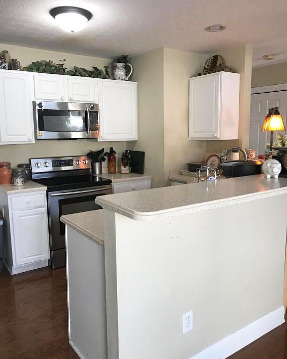 1st image of 24 Fawn Meadow Ct