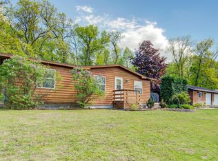 605 E Cannon River Dr, Cannon Falls, MN 55009