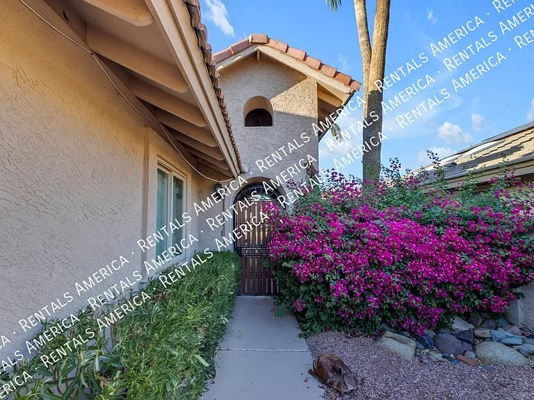5822 W Abraham Ln — Photo 53