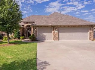 13445 Cross Vine Ct, Oklahoma City, OK 73170
