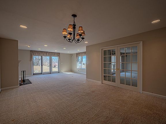 4th image of 3640 Cheyenne Blvd