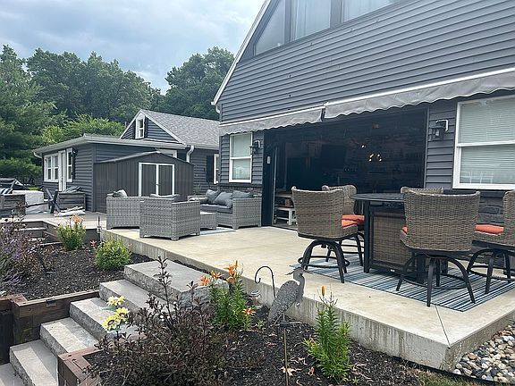 2nd image of 50755 W Bay Rd