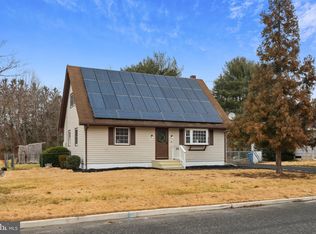 61 Walnut St, Clayton, NJ 08312